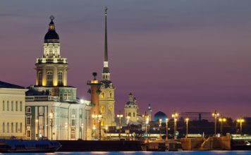 Концерты поп-музыки в Санкт-Петербурге shutterstock_127484774